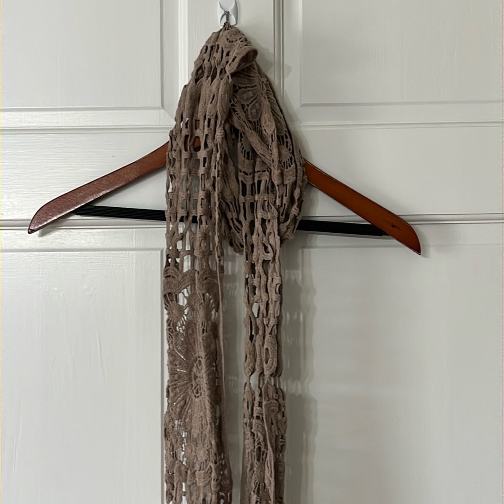 Super Cute Lightweight Spring/Summer Scarf